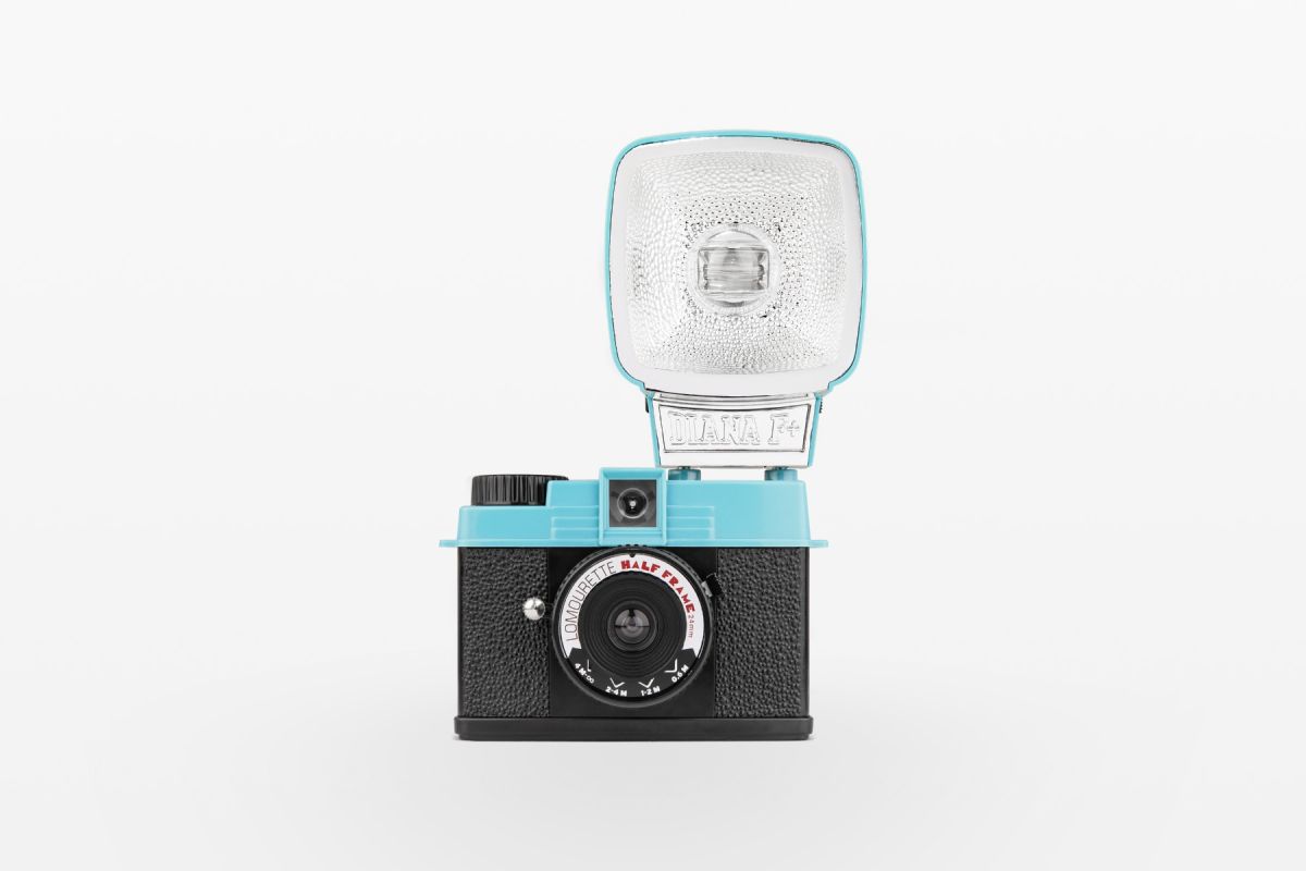 Half-frame Lomourette & Flash Standard
