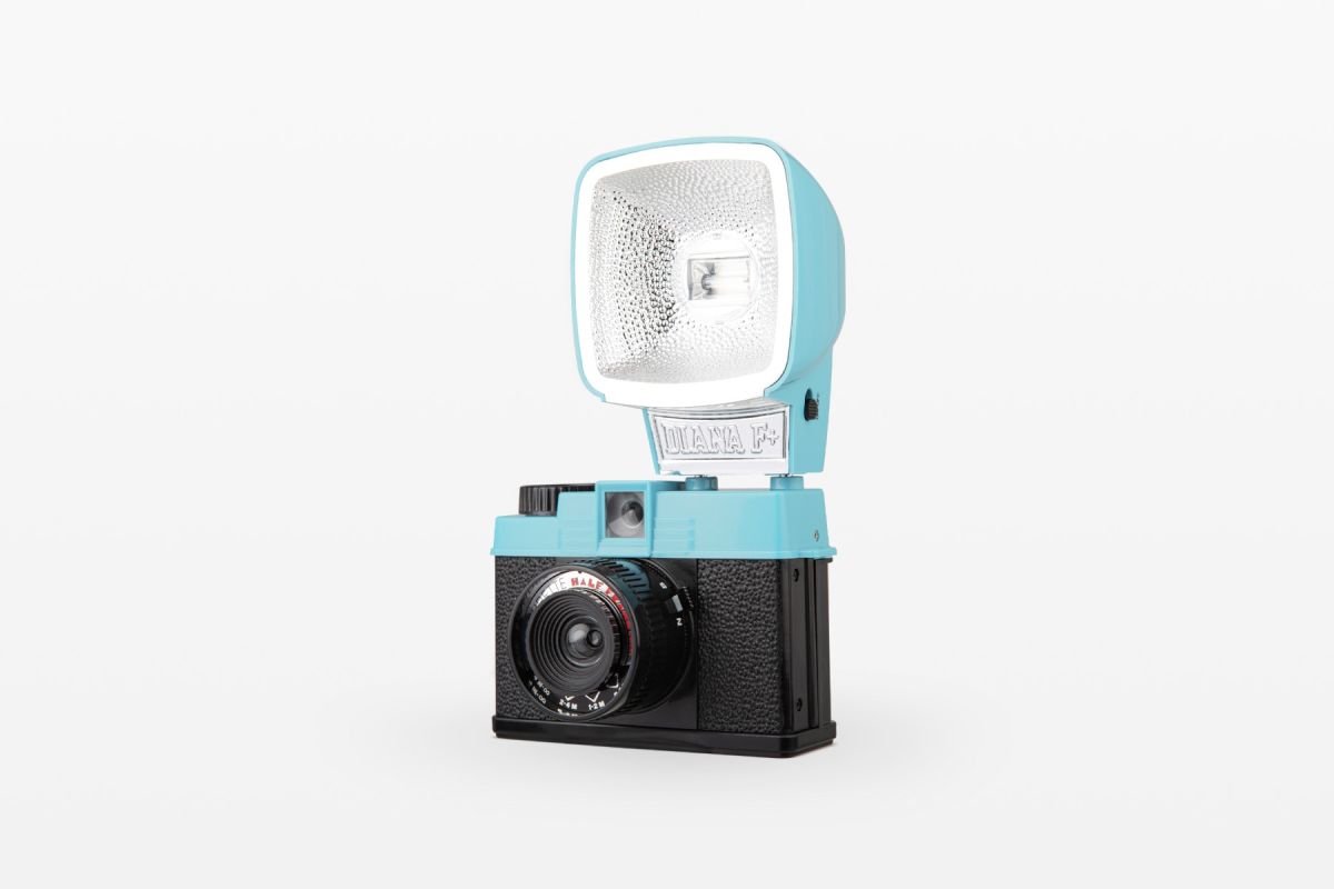 Half-frame Lomourette & Flash Standard